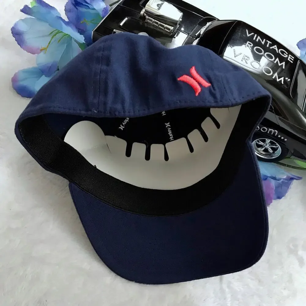 Hurley NWT Navy Baseball Cap Kids (8-20)